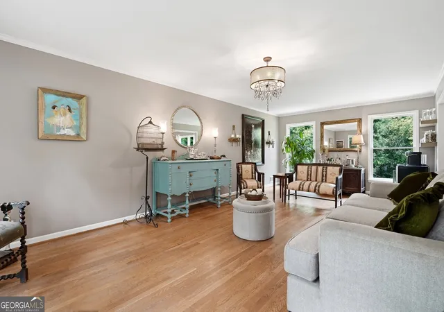 Photo 3 of Sale Pending at 1722 Kellogg Springs Dr, Atlanta, GA 30338 | MLS# 10799964 | Listing updated on 2026-09-11