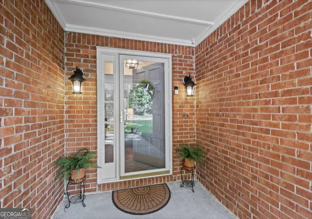 Photo 3 of Sale Pending at 2665 Shadow Pine Dr, Roswell, GA 30076 | MLS# 10792371 | Listing updated on 2026-09-23