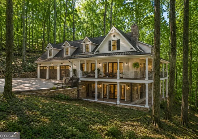 2nd image of 1981 Mountain Dr, Alpharetta, GA 30004 | MLS# 10773344