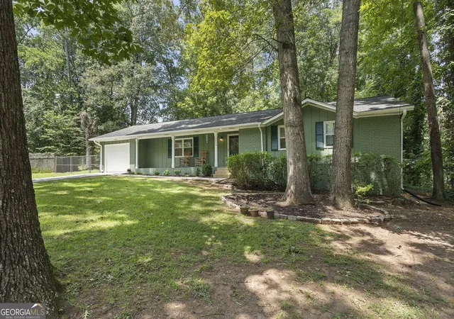 Photo 3 of Single family home for sale at 2064 Leatherleaf Ct Sw, Marietta, GA 30008 | MLS# 10830248 | Listing updated on 2026-09-19