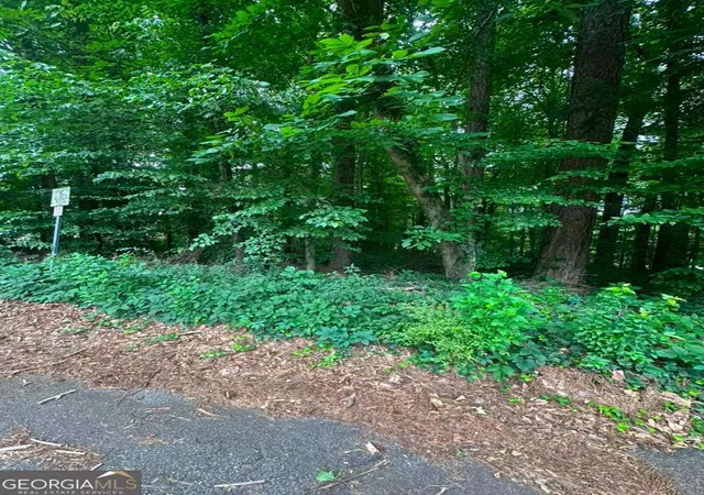 2nd image of 721 Aberdeen Dr, Stone Mountain, GA 30083 | MLS# 10793492