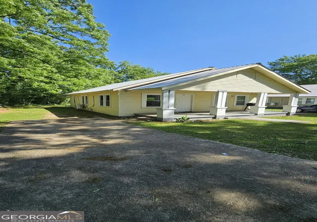 Photo 2 of Multi family home for sale at 15e 20th Street, Lanett, AL 36863 | MLS# 10836782 | Listing updated on 2026-09-23