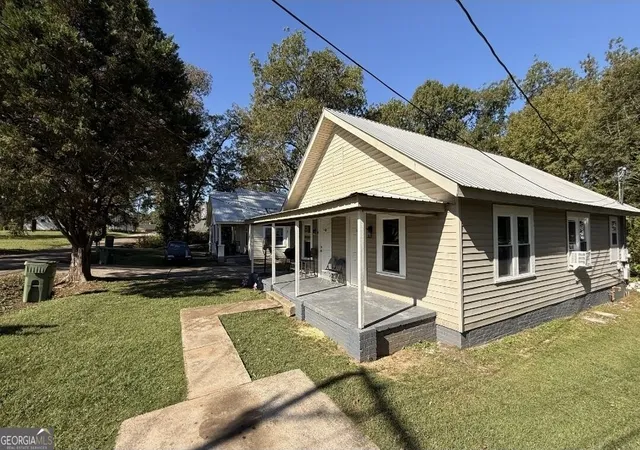 Photo 3 of Multi family home for sale at 15e 20th Street, Lanett, AL 36863 | MLS# 10836782 | Listing updated on 2026-09-23