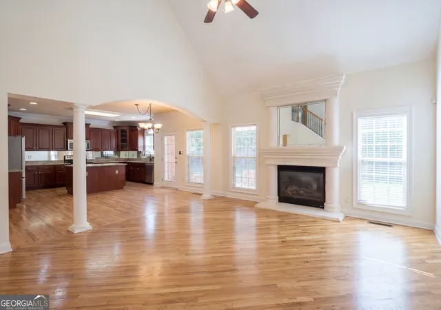 Photo 3 of Single family home for sale at 207 Cagle Ct, Mcdonough, GA 30252 | MLS# 10761187 | Listing updated on 2026-09-19