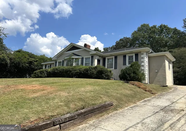 Homes for sale in Lagrange, GA | 509 S Lewis St, Lagrange, GA 30240 | MLS# 10598881