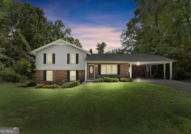 1st image of 546 Barron Dr, Clarkesville, GA 30523 | MLS# 10771220
