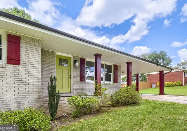 Homes for sale in Lithia Springs, GA | 2376 Falls River Dr, Lithia Springs, GA 30122 | MLS# 10792607