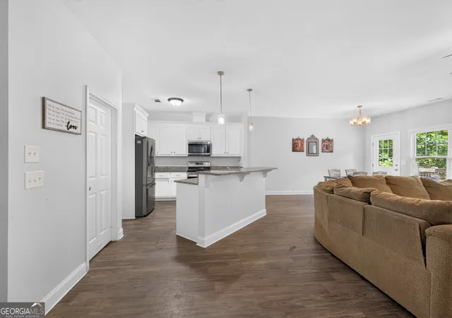 Photo 3 of Single family home for sale at 4307 Pearhaven Ln Sw, Gainesville, GA 30504 | MLS# 10815905 | Listing updated on 2026-09-23