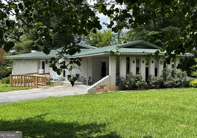1st image of 208 Kentucky Dr Ne, Calhoun, GA 30701 | MLS# 10820783