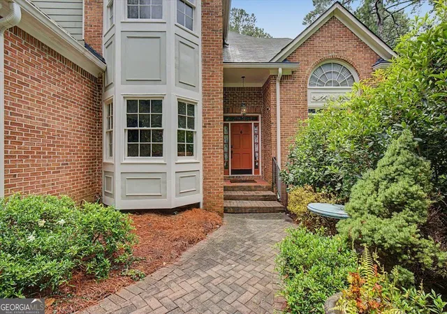 Photo 3 of Single family home for sale at 901 Denmeade Walk Sw, Marietta, GA 30064 | MLS# 10819930 | Listing updated on 2026-09-30