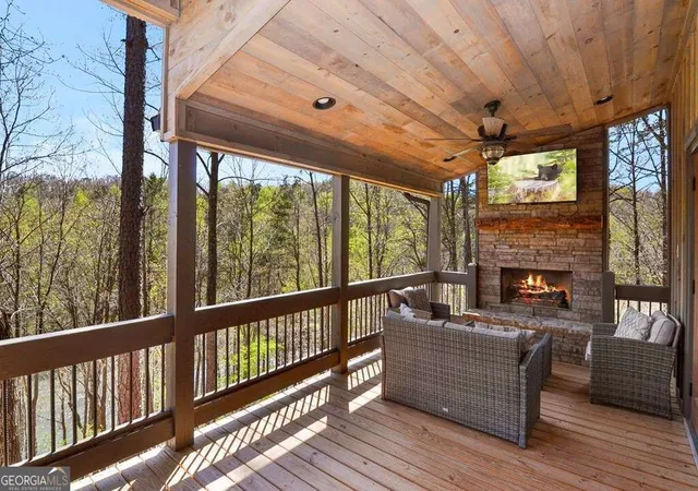 Photo 4 of Single family home for sale at 65 Dawn Ln #725, Ellijay, GA 30540 | MLS# 10830278 | Listing updated on 2026-09-11