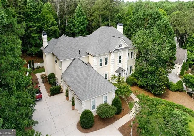 Photo 3 of Sale Pending at 3610 Mansions Pkwy, Berkeley Lake, GA 30096 | MLS# 10777170 | Listing updated on 2026-09-22