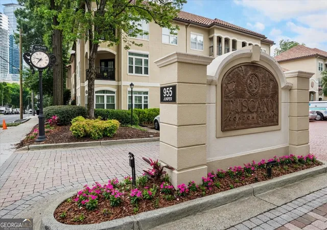 Listing Photo 5 - Condo for sale in building located at 955 Juniper St Ne, Atlanta, GA 30309 - Unit #3226