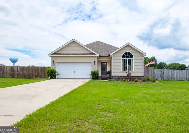 3rd image of 177 Sandalwood Cir, Statesboro, GA 30458 | MLS# 10782981