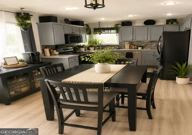 Photo 4 of Single family home for sale at 300 Vineyard Ridge Ln, Griffin, GA 30223 | MLS# 10804190 | Listing updated on 2026-07-26