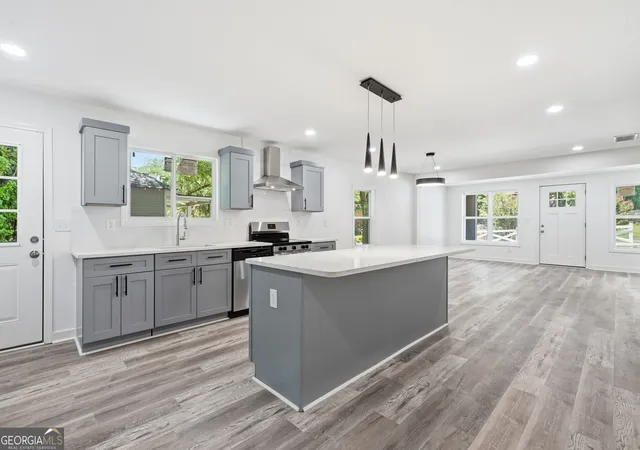 Photo 2 of Single family home for sale at 2624 Peyton Rd Nw, Atlanta, GA 30318 | MLS# 10759920 | Listing updated on 2026-08-08