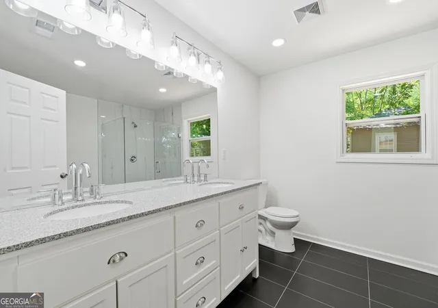 Photo 4 of Single family home for sale at 2624 Peyton Rd NW, Atlanta, GA 30318 | MLS# 10759920 | Listing updated on 2026-08-08