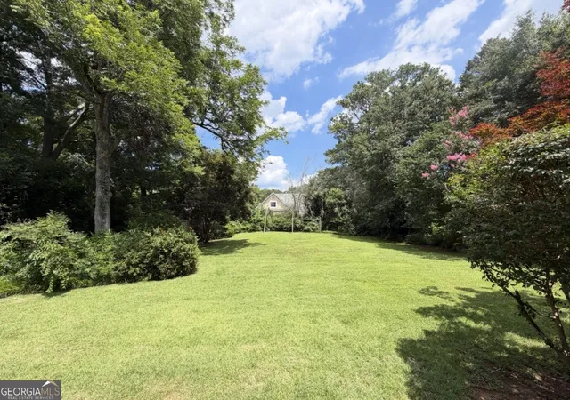 3rd image of 27 Carmichael St, Mcdonough, GA 30253 | MLS# 10819320