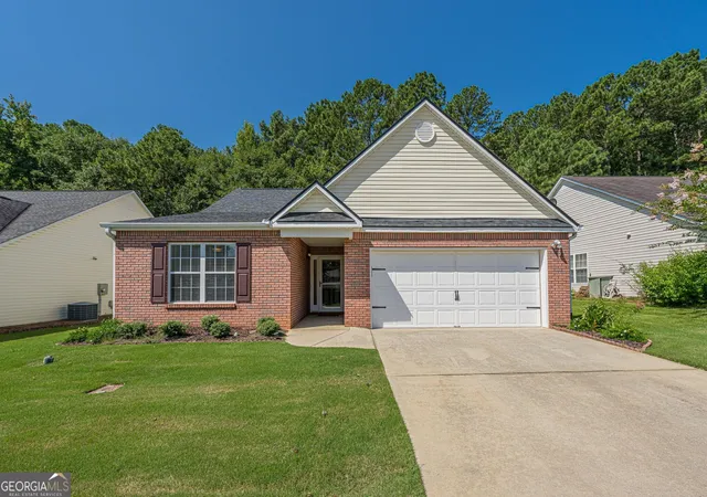 1st image of 912 Village View Cir, Loganville, GA 30052 | MLS# 10828129