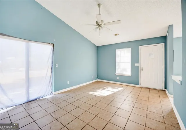 Photo 3 of Single family home for sale at 100 Mauldon Ct, Warner Robins, GA 31093 | MLS# 10774455 | Listing updated on 2026-07-17