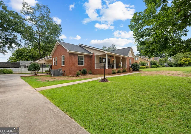 2nd image of 407 Thurston Avenue, Thomaston, GA 30286 | MLS# 10820988