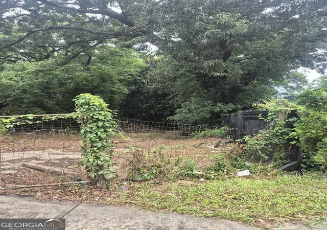 Photo 2 of Sale Pending at 1220 Bolton Rd, Atlanta, GA 30331 | MLS# 10619816 | Listing updated on 2026-09-10