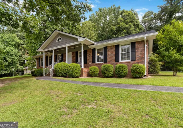 Photo 2 of Single family home for sale at 2199 Vivid Ct, Stone Mountain, GA 30087 | MLS# 10818687 | Listing updated on 2026-08-21