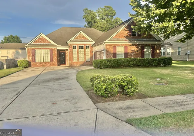 Photo 1 of Single family home for sale at 105 Chickasaw Ct, Byron, GA 31008 | MLS# 10817127 | Listing updated on 2026-08-16