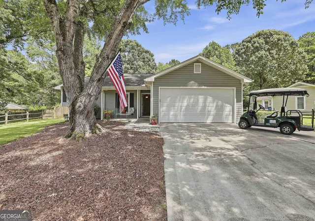Homes for sale in Peachtree City, GA | 414 Deergrass Trl, Peachtree City, GA 30269 | MLS# 10795487