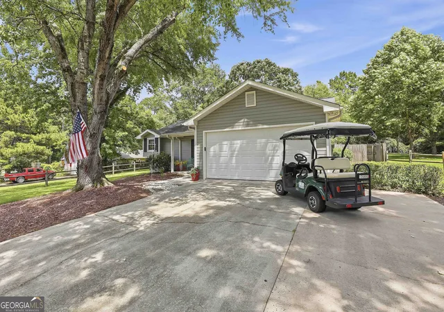Homes for sale in Peachtree City, GA | 414 Deergrass Trl, Peachtree City, GA 30269 | MLS# 10795487