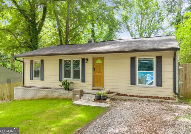 Photo 2 of Single family home for sale at 3351 Phillips Cir, Decatur, GA 30032 | MLS# 10792664 | Listing updated on 2026-08-19