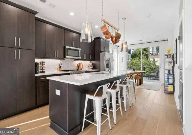 Photo 3 of Townhouse for sale at 403 Pratt Dr Se #1001, Atlanta, GA 30315 | MLS# 10801776 | Listing updated on 2026-08-28