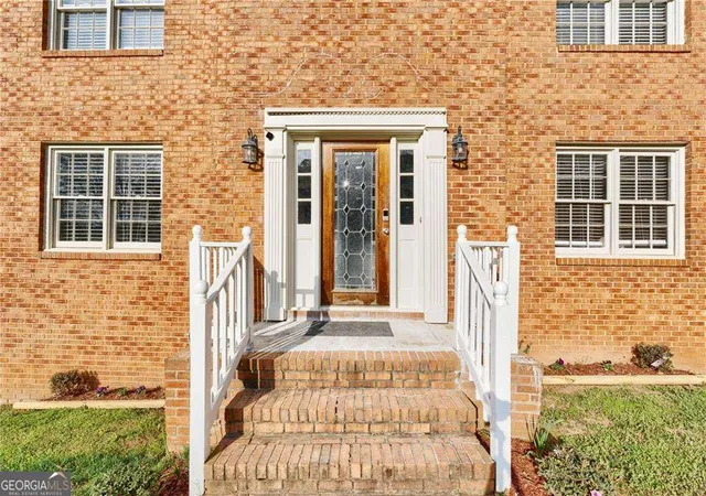 4th image of 835 Lockriver Wy, Lawrenceville, GA 30044 | MLS# 10783247