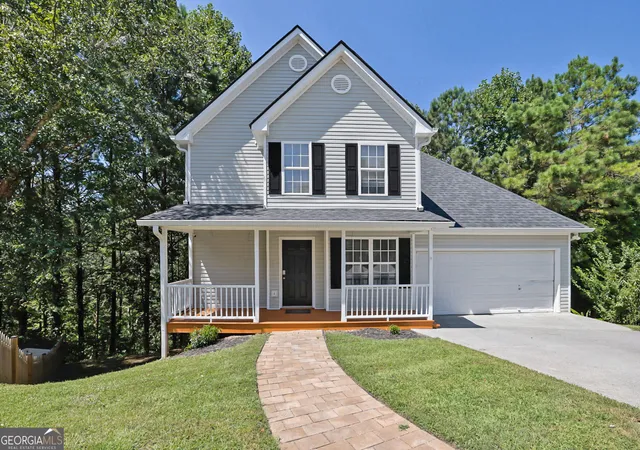 Photo 2 of Single family home for sale at 1081 Whispering Woods Dr, Canton, GA 30114 | MLS# 10834276 | Listing updated on 2026-09-24