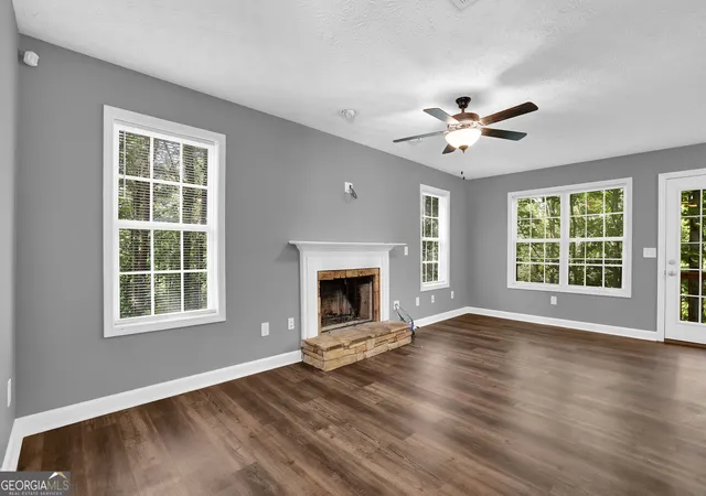 Photo 3 of Single family home for sale at 1081 Whispering Woods Dr, Canton, GA 30114 | MLS# 10834276 | Listing updated on 2026-09-24