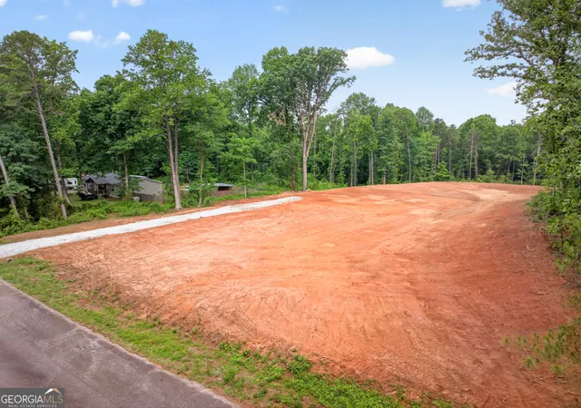 3rd image of 135 Jarrett Ln, Gillsville, GA 30543 | MLS# 10817447