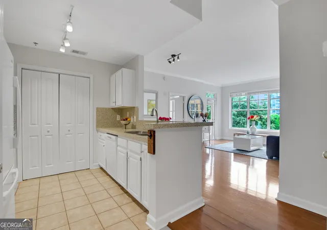 Photo 2 of Condo for sale at 1101 Juniper St Ne #APT 413, Atlanta, GA 30309 | MLS# 10835738 | Listing updated on 2026-09-12