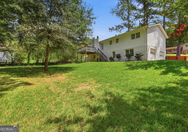 Photo 4 of Single family home for sale at 3300 S Whisper Dr, Douglasville, GA 30135 | MLS# 10828238 | Listing updated on 2026-10-30