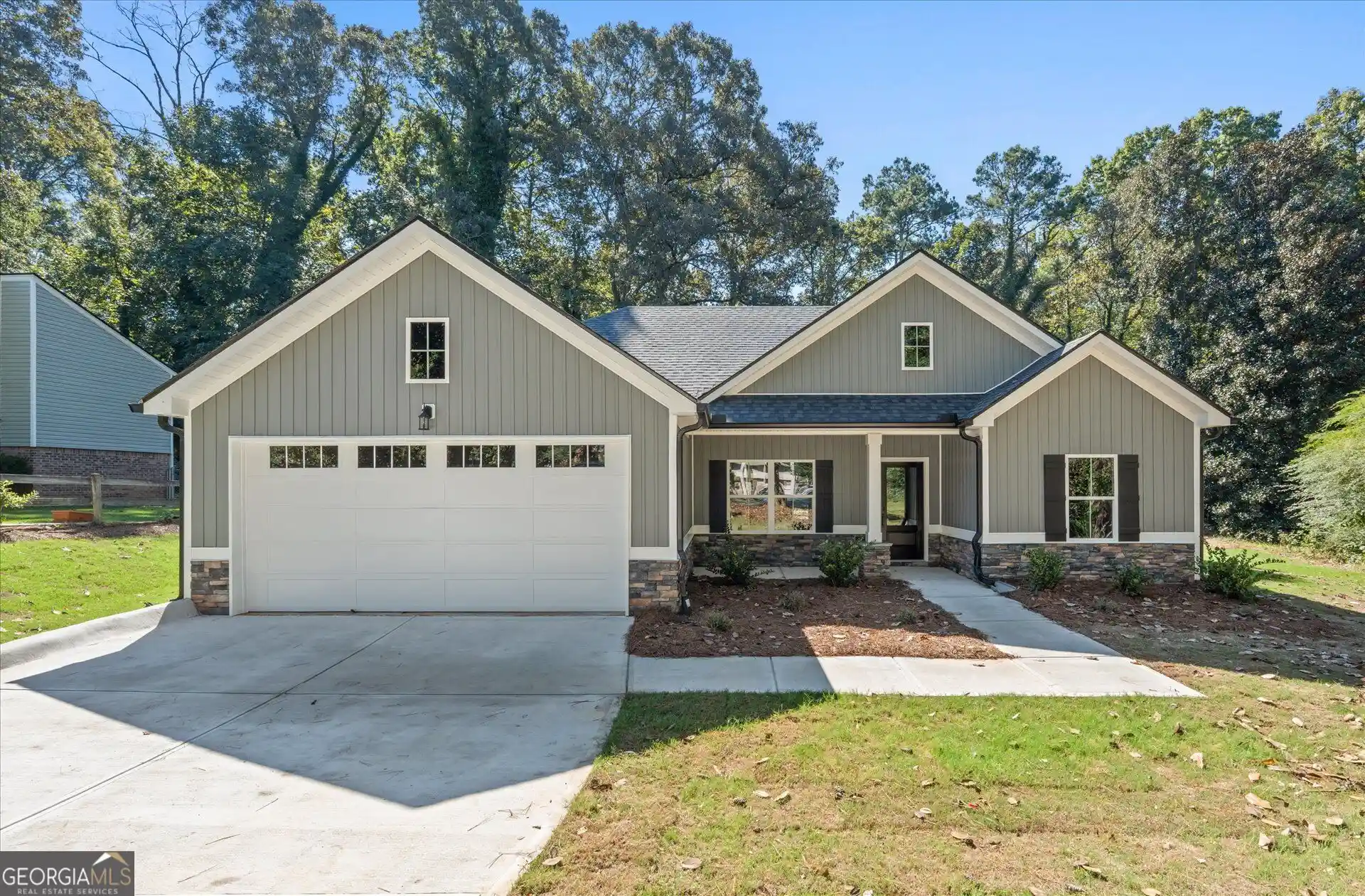 Photo 1 of Single family home for sale at 310 Colonial Dr, Carrollton, GA 30117 | MLS# 10837716 | Listing updated on 2026-10-16