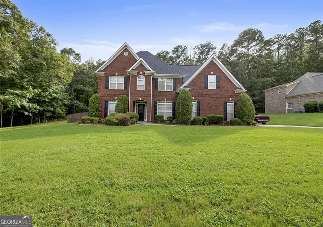 2nd image of 2104 Crest Wood Dr, Conyers, GA 30094 | MLS# 10703353