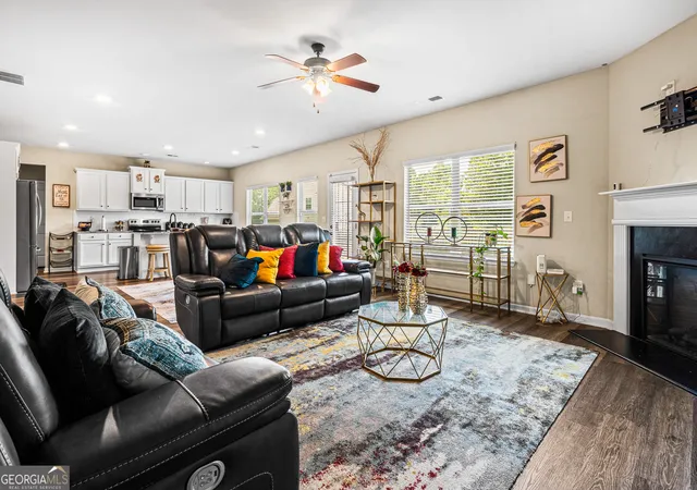 4th image of 1168 Gaines St, Jonesboro, GA 30238 | MLS# 10796306