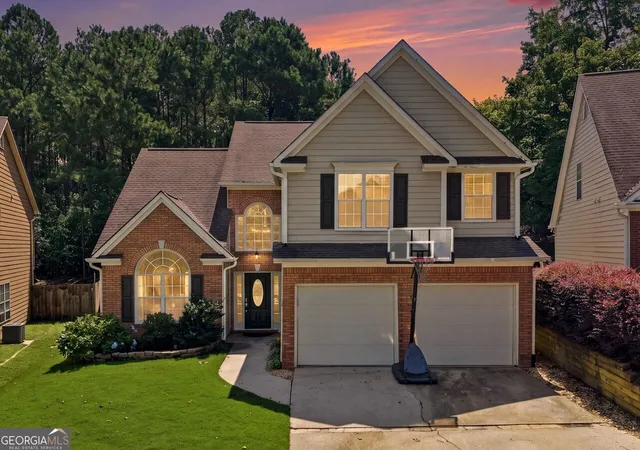 Photo 3 of Sale Pending at 3210 Dundee Ridge Wy, Duluth, GA 30096 | MLS# 10825447 | Listing updated on 2026-08-29