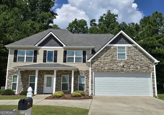 1st image of 105 Boston Ct, Lagrange, GA 30241 | MLS# 10810186