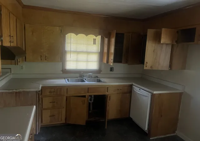 Photo 2 of Single family home for sale at 19 Harris Dr, Fort Valley, GA 31030 | MLS# 10833816 | Listing updated on 2026-09-10