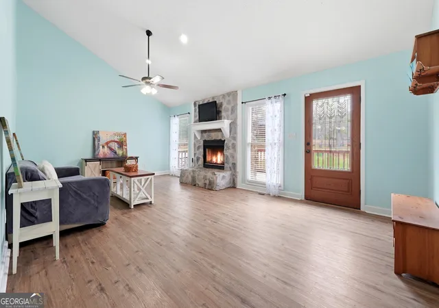 3rd image of 201 Arrow Wood Dr, Waleska, GA 30183 | MLS# 10719731