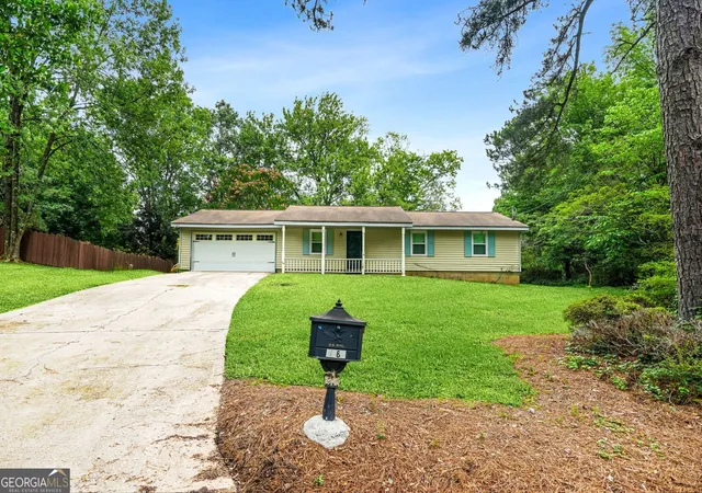 Photo 2 of Single family home for sale at 6988 Tan Bark Ct, Riverdale, GA 30296 | MLS# 10787219 | Listing updated on 2026-08-16