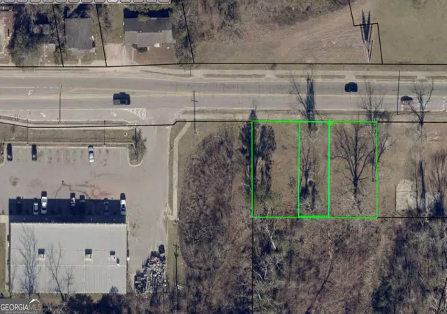 3rd image of 144 E Winthrope Ave, Millen, GA 30442 | MLS# 10639880