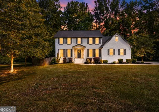 Photo 1 of Single family home for sale at 135 London Berry Ct, Tyrone, GA 30290 | MLS# 10825233 | Listing updated on 2026-09-11