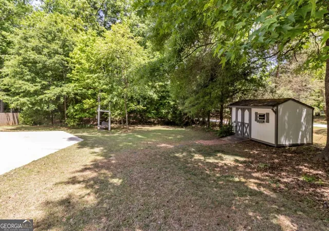 Photo 37 of Single family home for sale at 135 London Berry Ct, Tyrone, GA 30290 | MLS# 10825233 | Listing updated on 2026-09-11