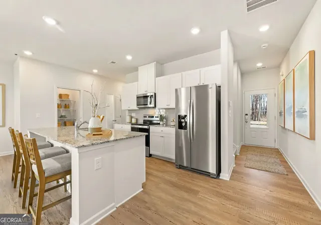 Photo 3 of Sale Pending at 967 Sutherland Ln #128, Lawrenceville, GA 30043 | MLS# 10819527 | Listing updated on 2026-09-15